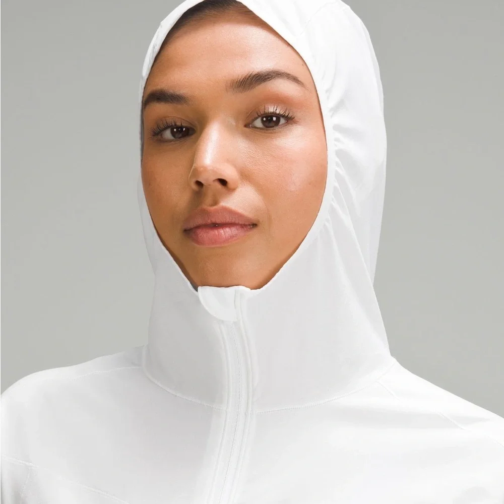 Lululemon mist Over Windbreaker Jacket in White- never worn! Size 2